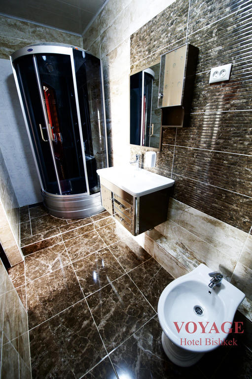 Voyage Hotel Bishkek Ngoại thất bức ảnh