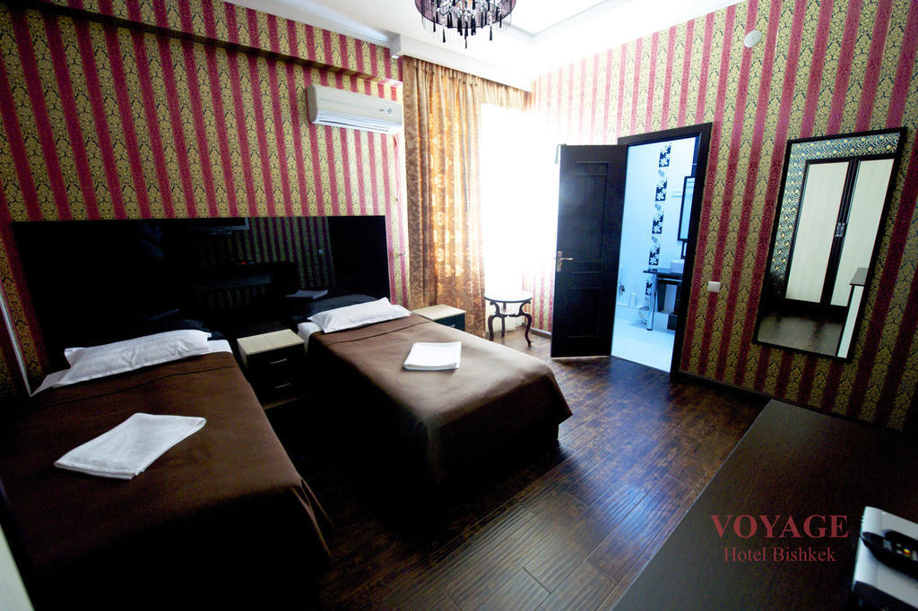 Voyage Hotel Bishkek Phòng bức ảnh