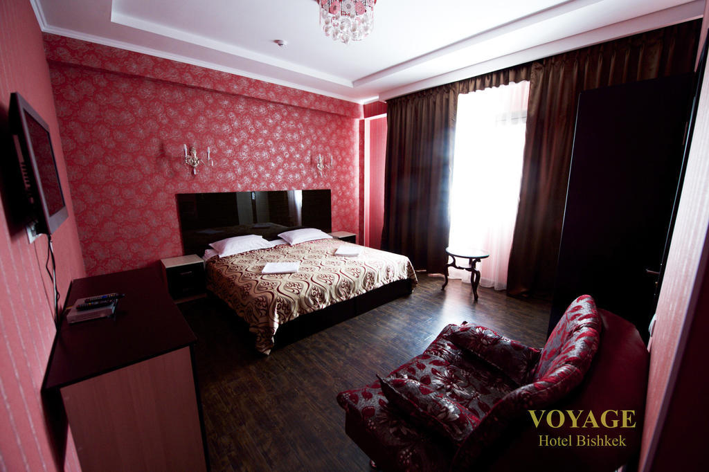 Voyage Hotel Bishkek Phòng bức ảnh