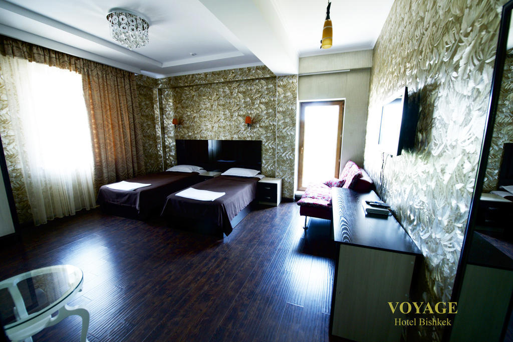 Voyage Hotel Bishkek Phòng bức ảnh