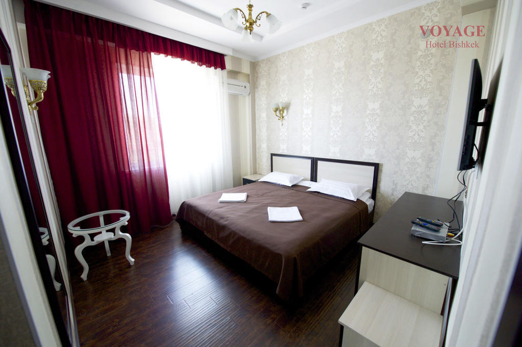 Voyage Hotel Bishkek Phòng bức ảnh