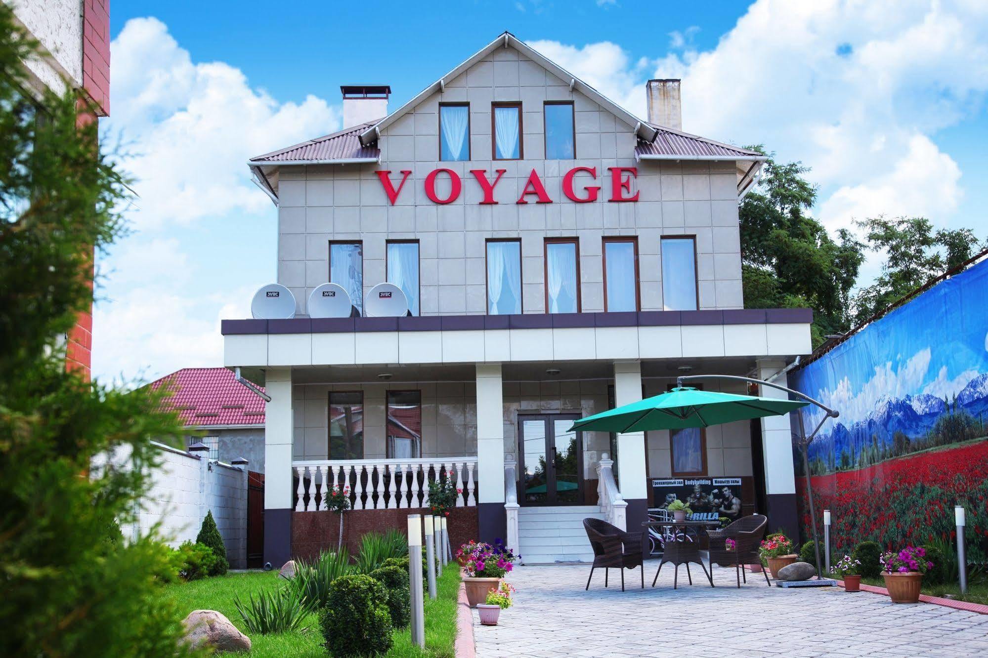 Voyage Hotel Bishkek Ngoại thất bức ảnh
