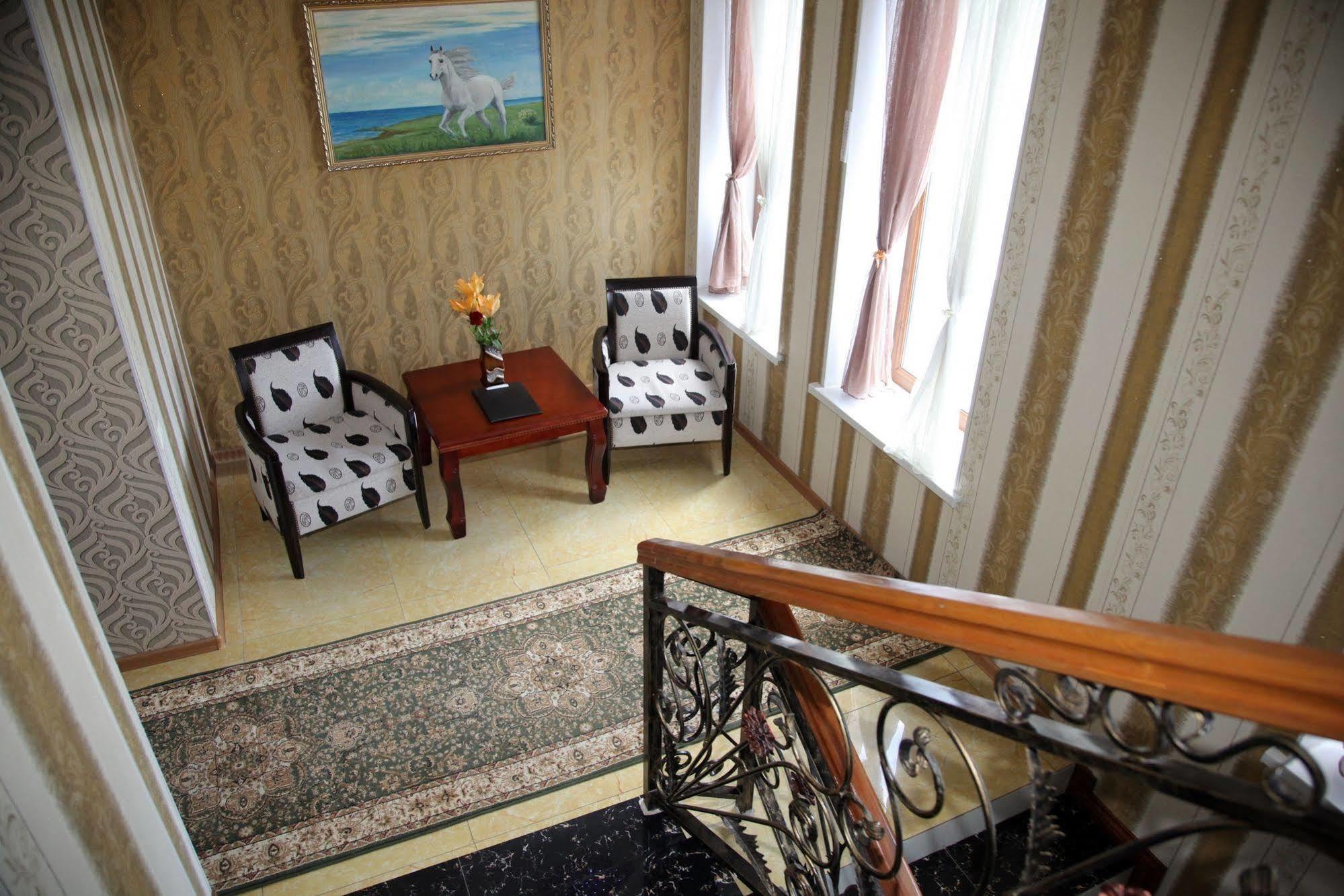 Voyage Hotel Bishkek Ngoại thất bức ảnh